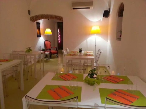 Savona, al ristorante "Fuori dalle Righe" una degustazione di vini e piatti tipici del Beneventano