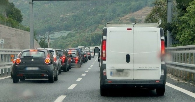 Scontro tra tre mezzi in A10 tra Spotorno e Feglino: un ferito in codice giallo Scontro tra tre mezzi in A10 tra Spotorno e Feglino: un ferito in codice giallo