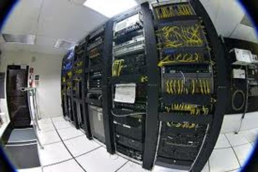 Informatica, il Comune di Spotorno adotta l'open source: risparmio e versatilità Informatica, il Comune di Spotorno adotta l'open source: risparmio e versatilità