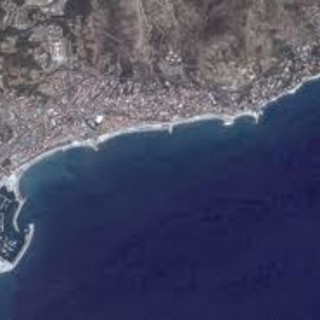 Varazze, ex aree industriali: "accettiamo i compromessi per la riqualificazione del ponente cittadino" Varazze, ex aree industriali: "accettiamo i compromessi per la riqualificazione del ponente cittadino"
