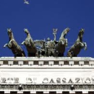 Cassazione: è reato dire "Non hai le palle", lede la reputazione maschile