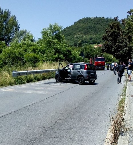 Cosseria, incidente sulla Sp 28 bis: operaio investito da un'auto: codice giallo al San Paolo