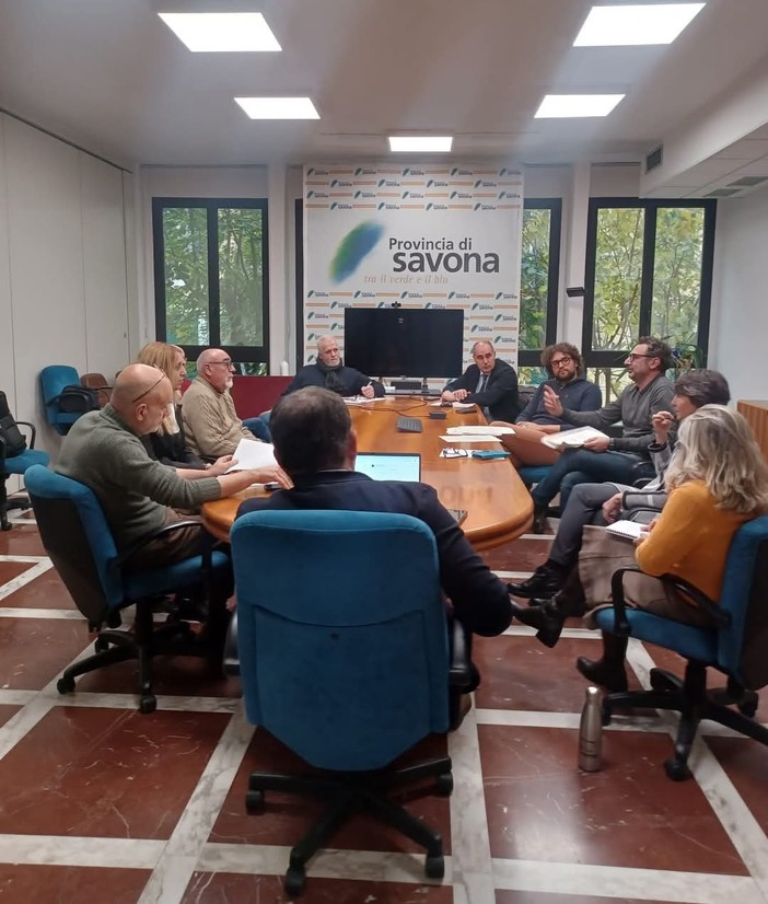 Viabilità, manutenzione e bitumature delle strade delle Valli Erro e Orba: incontro in Provincia Viabilità, manutenzione e bitumature delle strade delle Valli Erro e Orba: incontro in Provincia