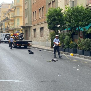 Tragico schianto ad Alassio: perde la vita uno scooterista 39enne, ferito il passeggero Tragico schianto ad Alassio: perde la vita uno scooterista 39enne, ferito il passeggero