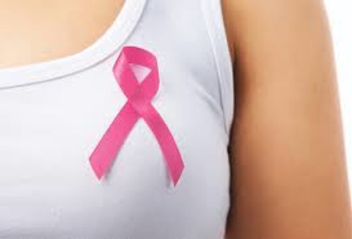 Alassio si tinge di rosa per sostenere la lotta al tumore al seno