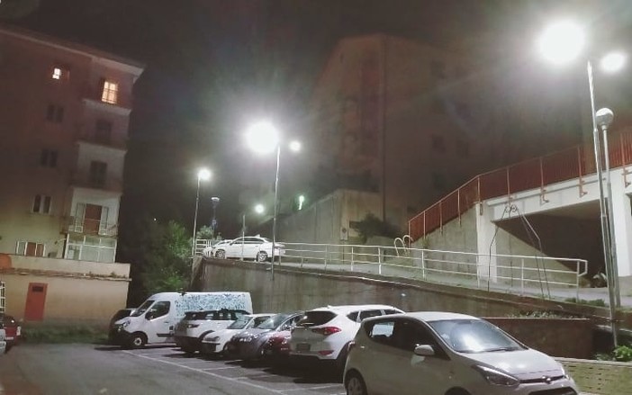 Altare, nuova illuminazione a LED in via Roma bis: compresa la zona parcheggi (FOTO)