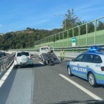 Incidente in A10 a Savona, motociclista in codice rosso al Santa Corona Incidente in A10 a Savona, motociclista in codice rosso al Santa Corona
