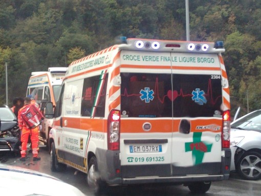 Finalborgo, donna cade con la bici nel torrente Pora: codice rosso al Santa Corona Finalborgo, donna cade con la bici nel torrente Pora: codice rosso al Santa Corona