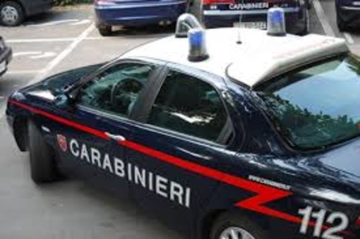 Albenga, rapina nella farmacia comunale di via Milite Ignoto: via con 400 euro