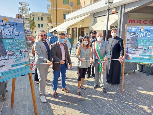 Laigueglia, taglio del nastro per la 39esima fiera di San Matteo Laigueglia, taglio del nastro per la 39esima fiera di San Matteo