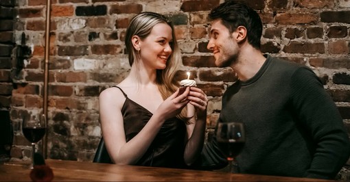 Sugar dating in Italia: cos’è, come funziona e a cosa prestare attenzione Sugar dating in Italia: cos’è, come funziona e a cosa prestare attenzione