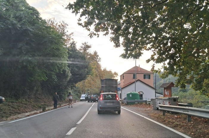 Savona, incidente in via Nazionale Piemonte all'altezza di Maschio Savona, incidente in via Nazionale Piemonte all'altezza di Maschio
