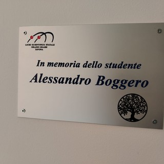 Savona, un’aula del Liceo Grassi intitolata ad Alessandro Boggero: il ricordo del giovane scomparso a soli 17 anni Savona, un’aula del Liceo Grassi intitolata ad Alessandro Boggero: il ricordo del giovane scomparso a soli 17 anni