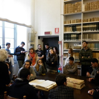 I ragazzi dell'agrario di Albenga in visita all'Istituto Internazionale di Studi Liguri