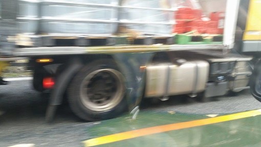 Incidente in autostrada tra Savona ed Altare, 4 km di coda