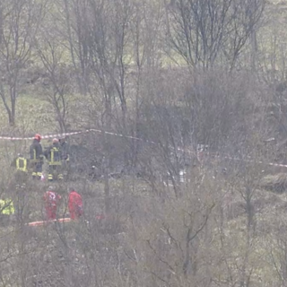Isola del Cantone, aereo si schianta contro gli alberi: ritrovati due corpi