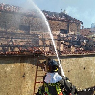 Incendio alla chiesa di San Lorenzo a Cairo: un duro colpo per la comunità locale