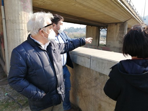Albenga: sgombero dell’alveo del fiume Centa “fissa dimora” per alcuni irregolari