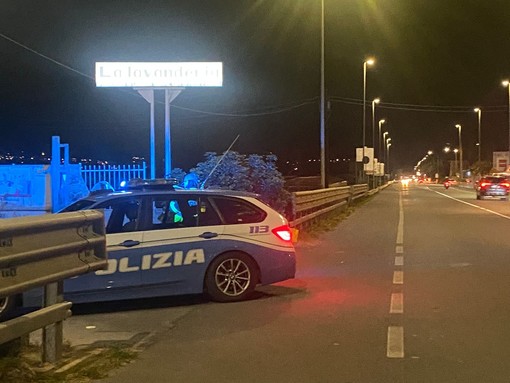 Albenga, scontro auto-moto sulla via Aurelia: centauro in codice rosso al Santa Corona