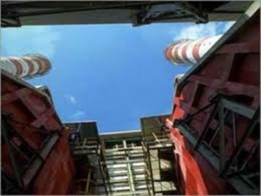 Ferrania: ancora un nulla di fatto. Nessun risultato concreto è infatti scaturito dal vertice convocato a Roma questa mattina Ferrania: ancora un nulla di fatto. Nessun risultato concreto è infatti scaturito dal vertice convocato a Roma questa mattina