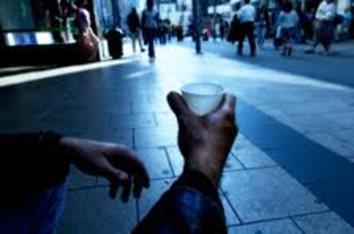 Rapporto Caritas sulla povertà: è allarme. Rambaudi: "Il Governo vari assegno di mantenimento" Rapporto Caritas sulla povertà: è allarme. Rambaudi: "Il Governo vari assegno di mantenimento"