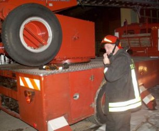 Albissola: rogo a una baracca in via delle Rogazioni