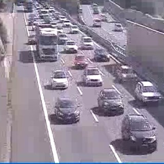 Incidente a Cogoleto in autostrada, coda in direzione Savona