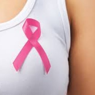 Alassio si tinge di rosa per la lotta al tumore al seno
