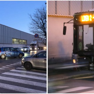 Savona, scontro tra autobus e auto in via Vittime di Brescia (FOTO)