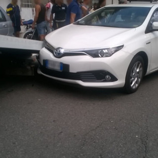Malore alla guida: auto contro carro attrezzi a Varazze Malore alla guida: auto contro carro attrezzi a Varazze