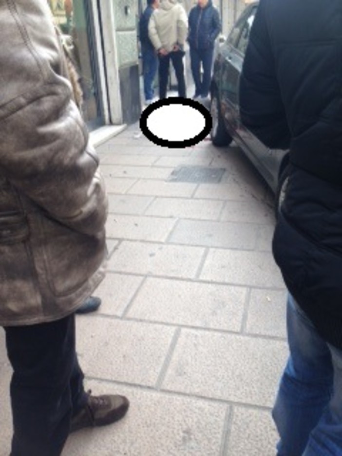 Ex finanziere di Albisola travolto ed ucciso a Genova: si cerca un uomo dal giubbotto bianco