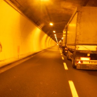 #INFOVIABILITA': grave incidente in autostrada chiuso il nodo A26 e A10