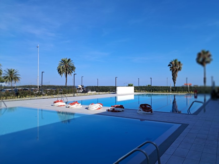 Savona, Orsi attacca sulla piscina all'aperto senza ausili per l'accesso dei disabili: “Poco edificante per la città” Savona, Orsi attacca sulla piscina all'aperto senza ausili per l'accesso dei disabili: “Poco edificante per la città”