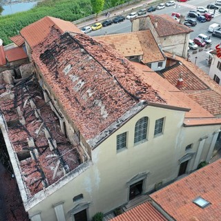 "Ringrazio Dio che non ci siano state vittime". L'ex parroco don Mario commenta l'incendio nella chiesa di Cairo