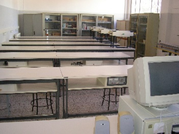 Albenga: alunni del Istituto "Galilei" al gelo per la rottura dell'impianto di riscaldamento