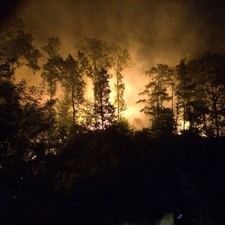 Antincendio boschivo, via alla campagna estiva di prevenzione: nuovo servizio elicotteri e fondi a comuni e volontari