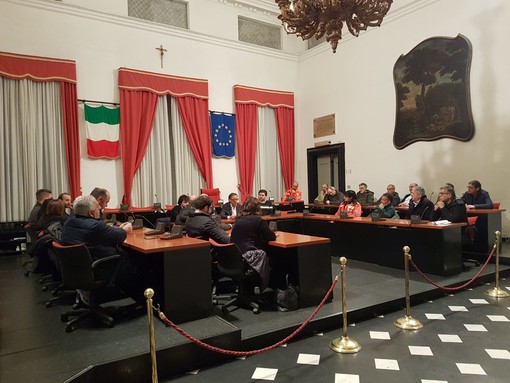 Assemblea di sindaci e amministratori in Comune ad Albenga:  l'Anpas chiede  sostegno al territorio
