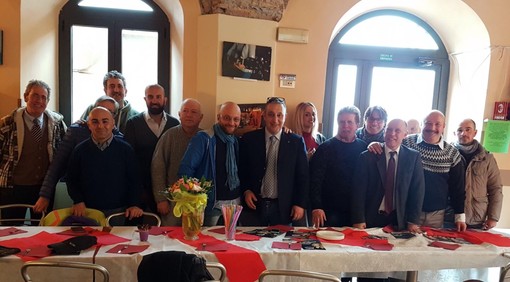 Politiche 2018: il candidato di Fratelli d'Italia Iacobucci ha incontrato commercianti e ambulanti a Ventimiglia
