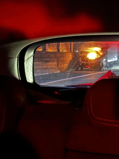 Veicolo in fiamme in A10, riaperta questa mattina l'autostrada Veicolo in fiamme in A10, riaperta questa mattina l'autostrada
