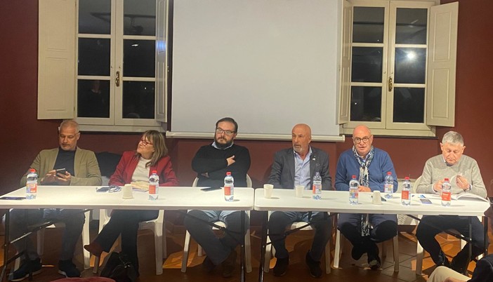 Infrastrutture Nel ponente ligure, una tavola rotonda ad Albenga: “Serve un fronte comune, basta divisioni”