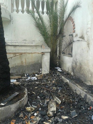 Alassio: rogo nei pressi della Puerta del Sol"