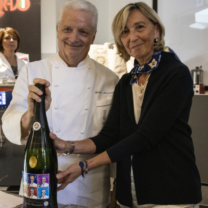 Il Consorzio dell'Asti premia il Maestro pasticciere Iginio Massari Il Consorzio dell'Asti premia il Maestro pasticciere Iginio Massari