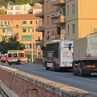 Scontro moto-pedone a Pietra, centauro in Rianimazione in prognosi riservata Scontro moto-pedone a Pietra, centauro in Rianimazione in prognosi riservata
