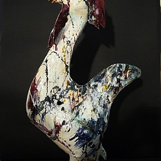 Millesimo, lo scultore Gian Genta dona una sua opera in ceramica al Comune