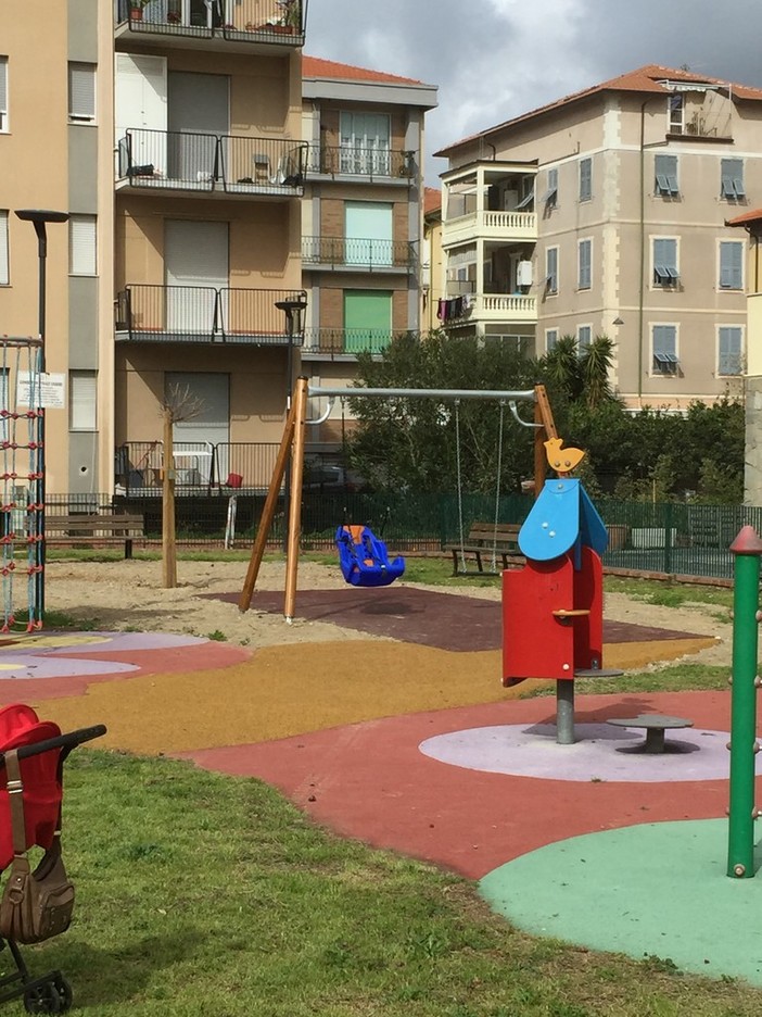 Finale, dopo il restyling riapre all'utenza il Parco Vela (FOTO)