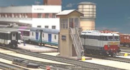 L'associazione Modellismo Albenga consegna il ricavato dell'esposizione "Plastici e Diorami Ferroviari" in beneficenza L'associazione Modellismo Albenga consegna il ricavato dell'esposizione "Plastici e Diorami Ferroviari" in beneficenza