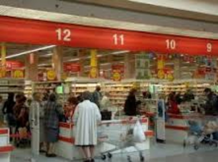 Legge di stabilità, Codacons: stangata per le famiglie. Ecco le cifre Legge di stabilità, Codacons: stangata per le famiglie. Ecco le cifre