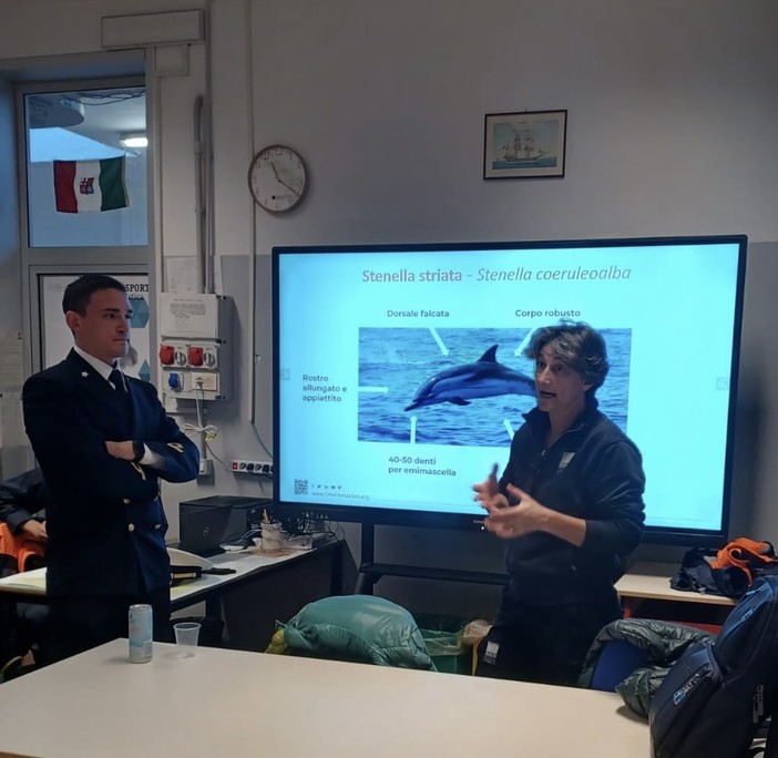 Savona, Capitaneria di Porto e Guardia Costiera incontrano gli studenti del Nautico Savona, Capitaneria di Porto e Guardia Costiera incontrano gli studenti del Nautico