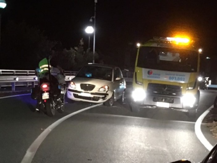 Varazze, incidente tra auto e moto: un codice giallo Varazze, incidente tra auto e moto: un codice giallo