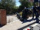Violento scontro tra un'auto e uno scooter davanti alla Piaggio di Finale Violento scontro tra un'auto e uno scooter davanti alla Piaggio di Finale